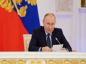Президент России Владимир Путин направил поздравление с наступающим Днём Победы лидерам стран СНГ, а также главам Абхазии и Южной Осетии