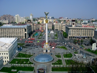 На Украине предложили дактилоскопировать будущих чиновников.