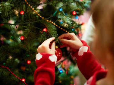 Новый год в кругу семьи могут подарить липчане детям-сиротам