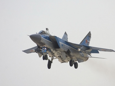 МиГ-31 взорвался в воздухе после взлета.