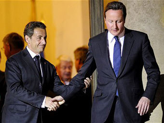 Саркози посоветовал Кэмерону "заткнуться" по поводу евро.