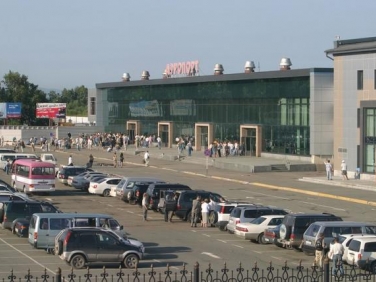 Во Владивостоке задержали угрожавшего взорвать местный аэропорт.