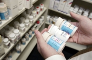 Липецкую аптеку оштрафовали за нарушения санитарных норм и правил хранения лекарств