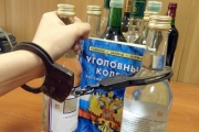 За фальсифицированную водку предпринимателя оштрафовали на 1 млн. рублей