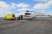 Тяжелобольную пациентку с пневмонией из липецкой больницы вертолетом МЧС доставили в Москву
