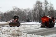 За сутки с городских магистралей вывезли 6,3 тысяч кубометров снега