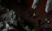 В Таиланде опасаются повторного затопления пещеры, где находятся дети