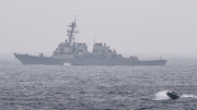 Российские военные установили слежку за американским эсминцем в Балтийском море