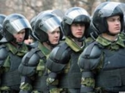 СМИ узнали о переброске шести тысяч омоновцев в Москву.