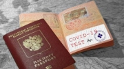 Почти 60% россиян выступили против введения COVID-паспортов в РФ