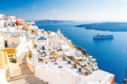 Власти Греции ввели антиковидные ограничения для непривитых путешественников