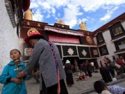 После самосожжения монахов в Тибете задержали сотни людей.
