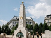 В Венгрии оппозиционеры совершили провокацию с памятником советским воинам в Будапеште