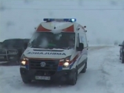 В снежном заторе на трассе Киев-Чоп родился ребенок.