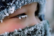 В Красноярском крае в новогоднюю ночь ребенок насмерть замерз на веранде.