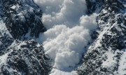Альпийская лавина убила пятерых чешских лыжников.