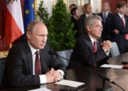 Австрийский президент выступил за отмену санкций в отношении России