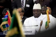 Президент Гамбии за сутки до истечения своих полномочий объявил в стране режим ЧП