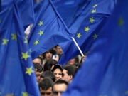 Еврокомиссия рекомендовала дать Сербии статус кандидата в члены ЕС.