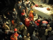 Число жертв землетрясения в Турции превысило 200 человек.