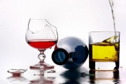 Кабмин РФ расширил список продуктов со спиртом, которые не относятся к алкогольным