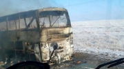 У пятерых выживших при пожаре в автобусе в Казахстане ожоги легкой степени тяжести